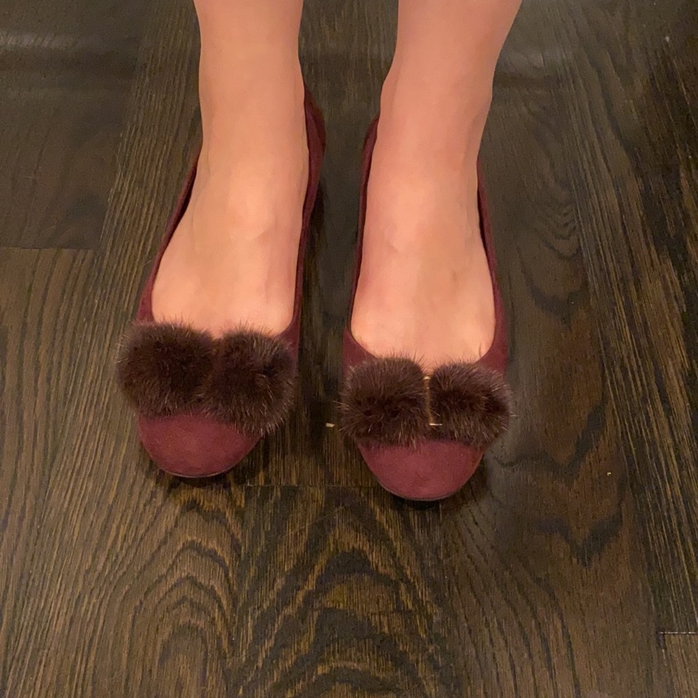 NWT Stylish Salvatore Ferragamo Varina Flats fits 9.5 rare find from Bloomies